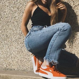 boyfriend distressed jeans